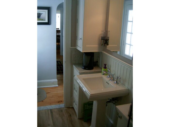 Powder Room Refresh — Fillian Brothers Incorporated project photo